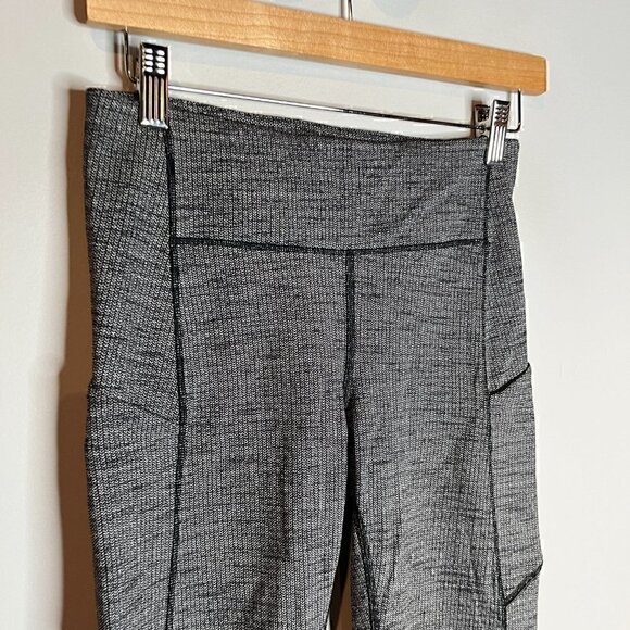Lululemon Speed Up MR Tight 28” in Herringbone - Picture 3 of 6